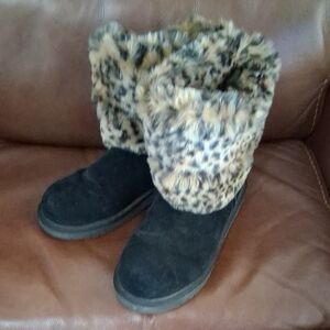 Koolaburra Black and Leopard Winter Boots